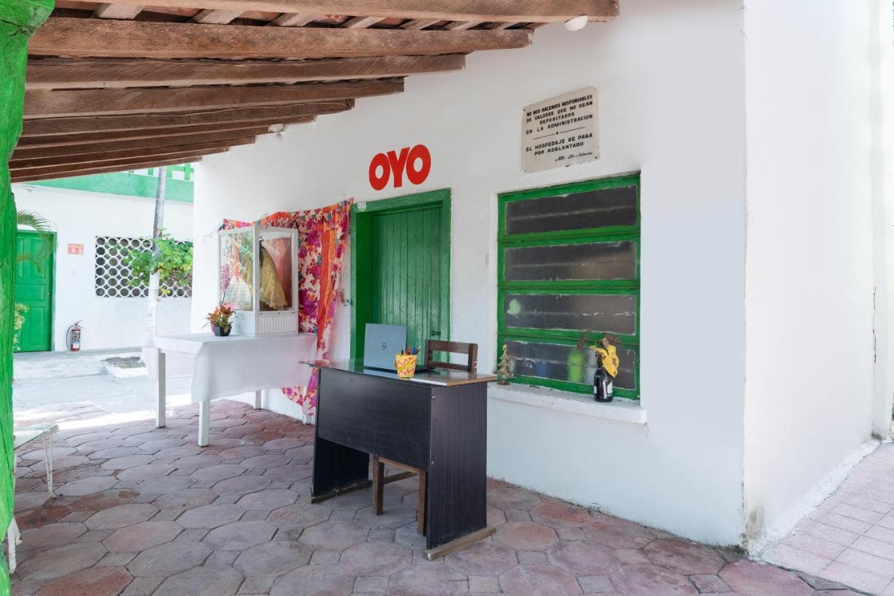 Oyo Hotel Las Palmas Cuyutlan Manzanillo Buitenkant foto