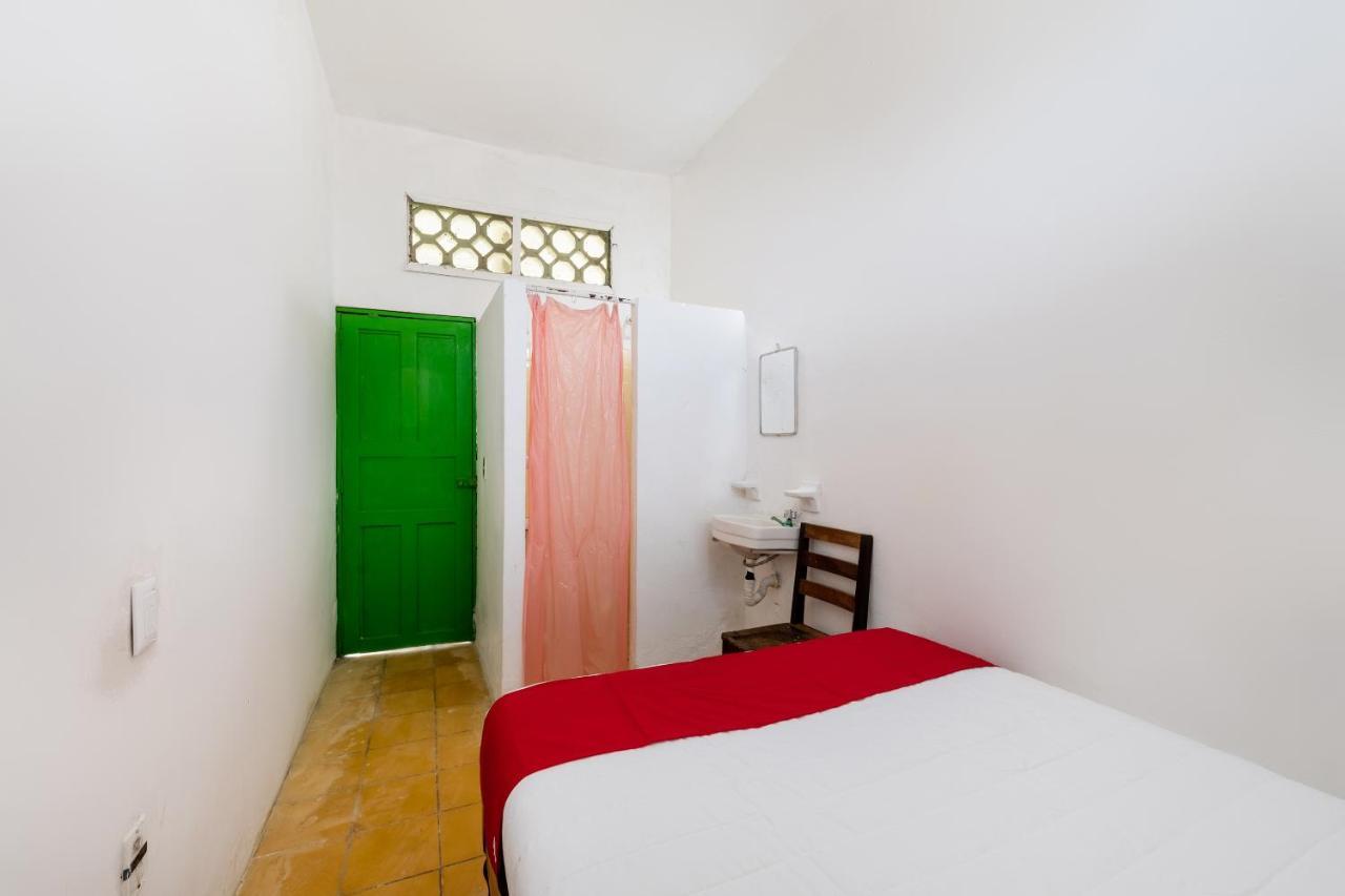 Oyo Hotel Las Palmas Cuyutlan Manzanillo Buitenkant foto