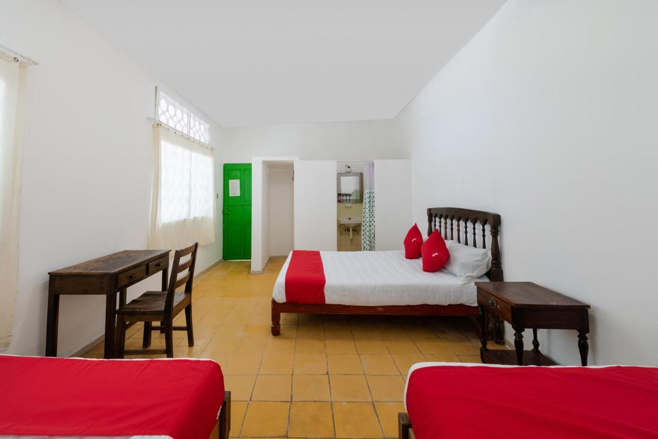 Oyo Hotel Las Palmas Cuyutlan Manzanillo Buitenkant foto